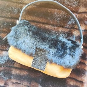 👛 👛 BEBE Fur Purse
